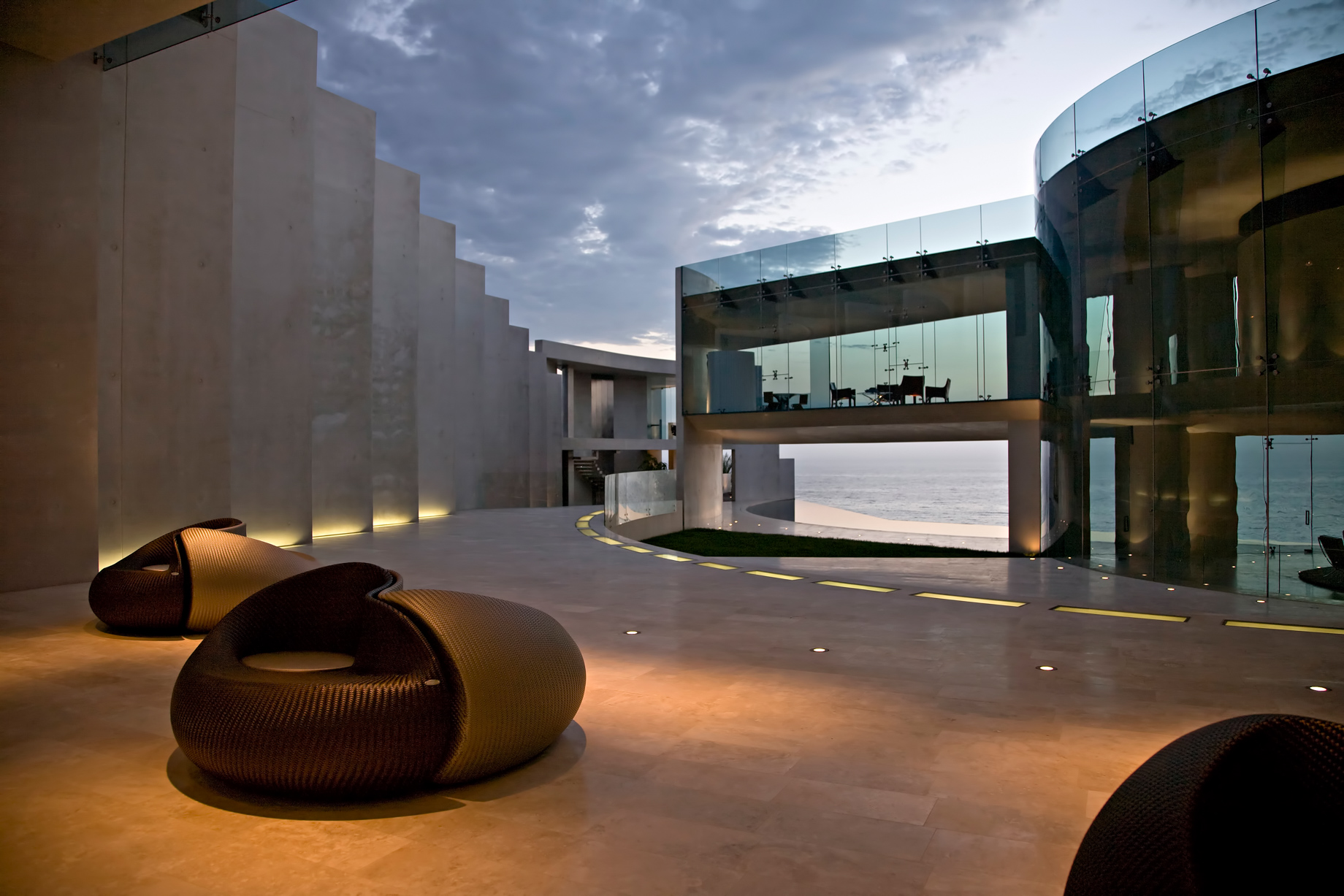 Inside The Razor – 11,000 sq. ft. California Masterpiece for $19.3 ...