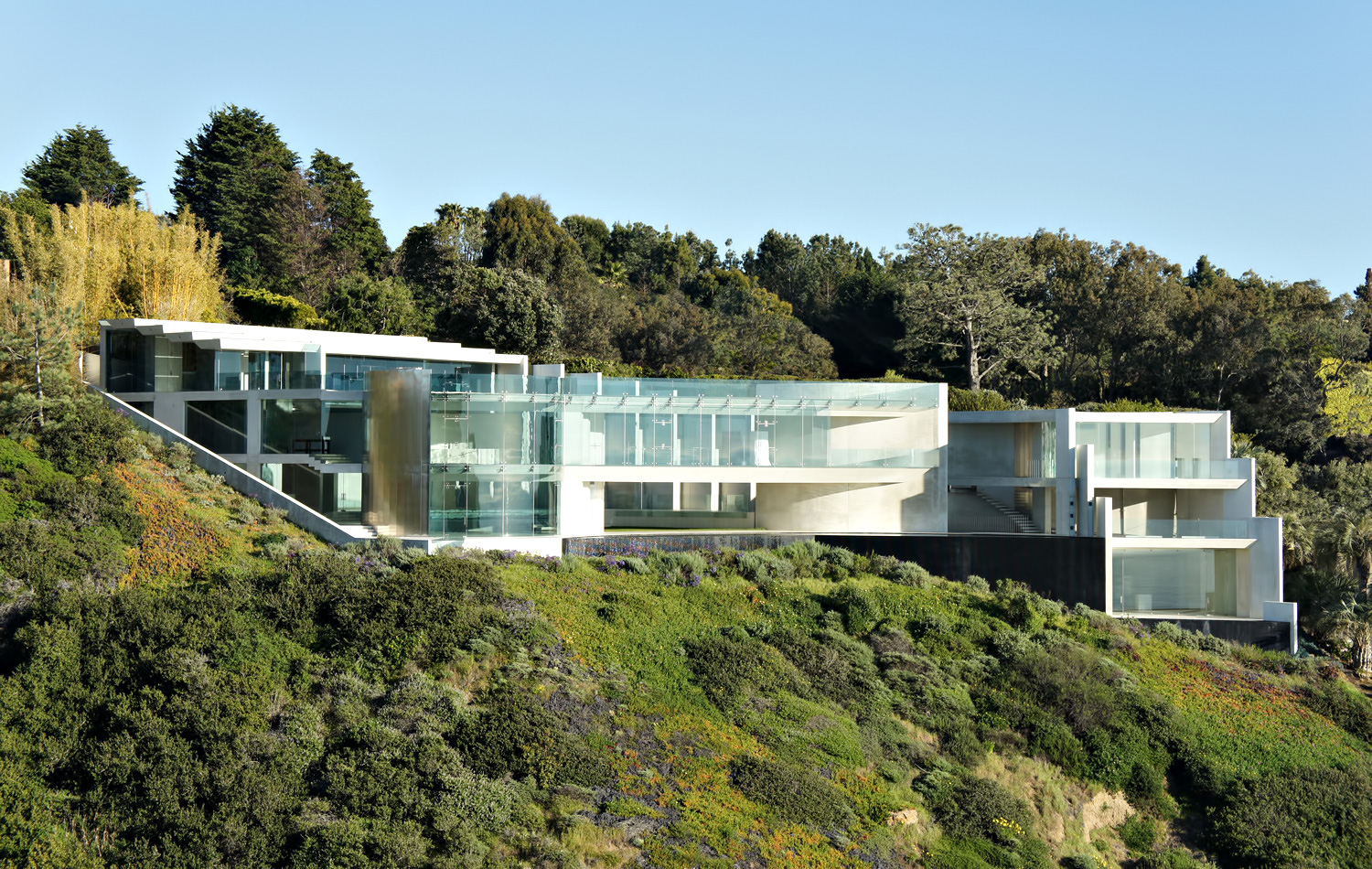 Inside The Razor - 11,000 sq. ft. California Masterpiece for $19.3 Million