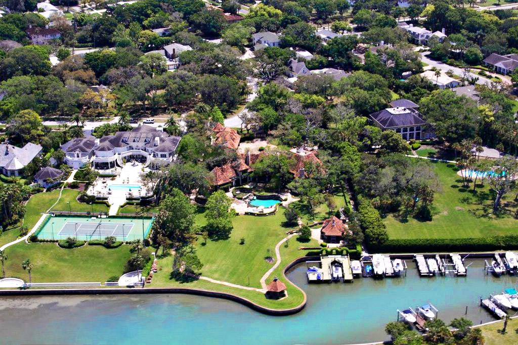 Hulk Hogan’s Former Belleair Estate at 130 Willadel Drive in Florida