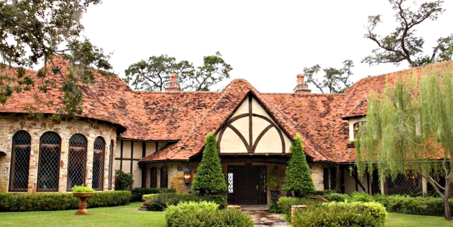 Hulk Hogan’s Former Belleair Estate at 130 Willadel Drive in Florida