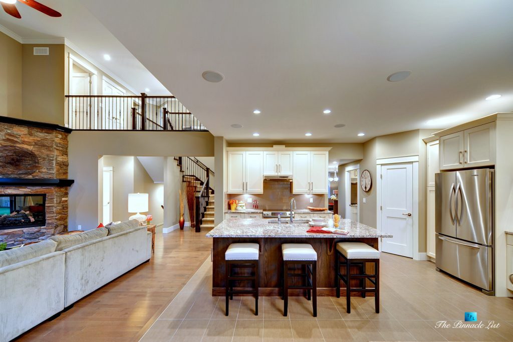 973 Blue Mountain St, Coquitlam, BC, Canada 🇨🇦 SOLD 1,425,000