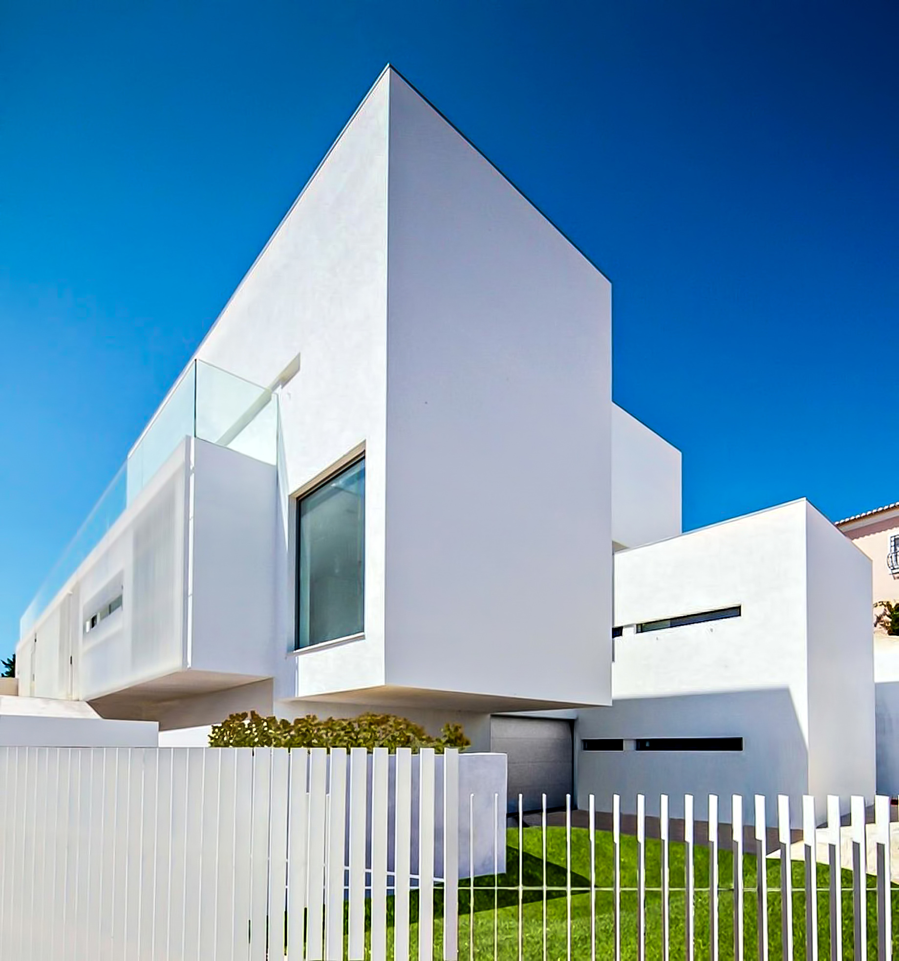 Paço de Arcos House – Oeiras, Lisbon, Portugal