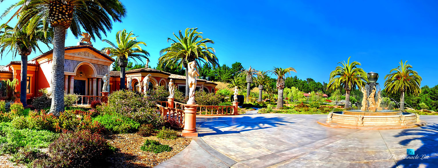 Castello della Costa d’Oro – Exotic Garden Dr, Cambria, CA, USA