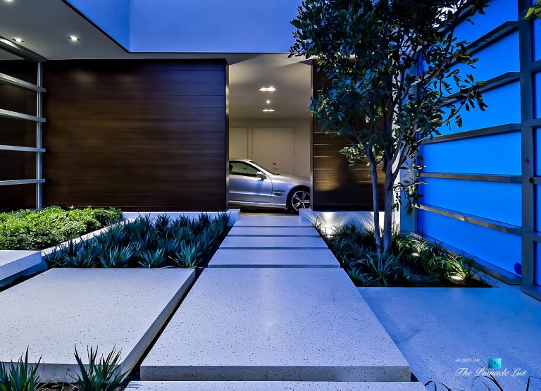 Courtyard Path to Modern Car Garage - Matthew Perry Residence - 9010 Hopen Place, Los Angeles, CA, USA