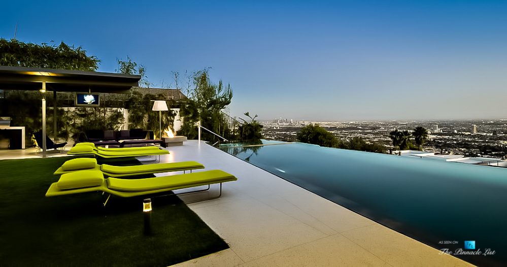 Infinity Pool Over LA - Matthew Perry Residence - 9010 Hopen Place, Los Angeles, CA, USA