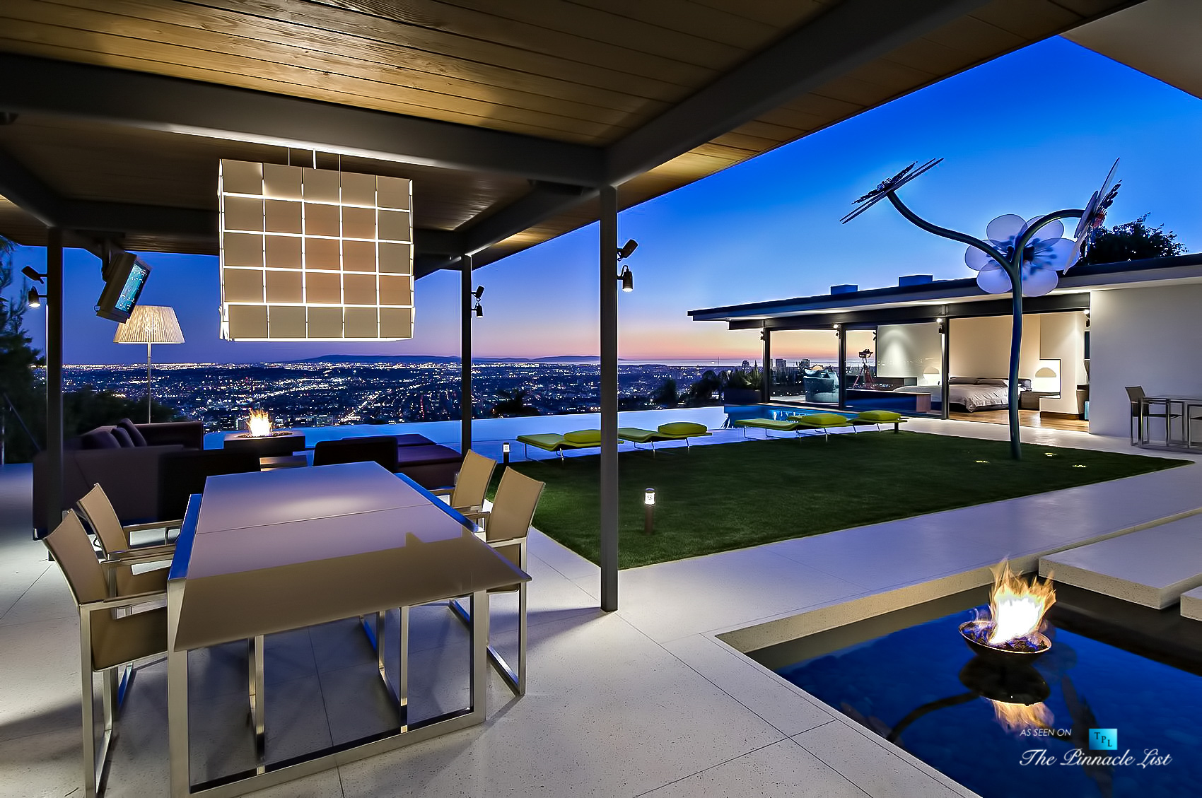 Luxe Views: Nighttime Radiance - Matthew Perry Residence - 9010 Hopen Place, Los Angeles, CA, USA