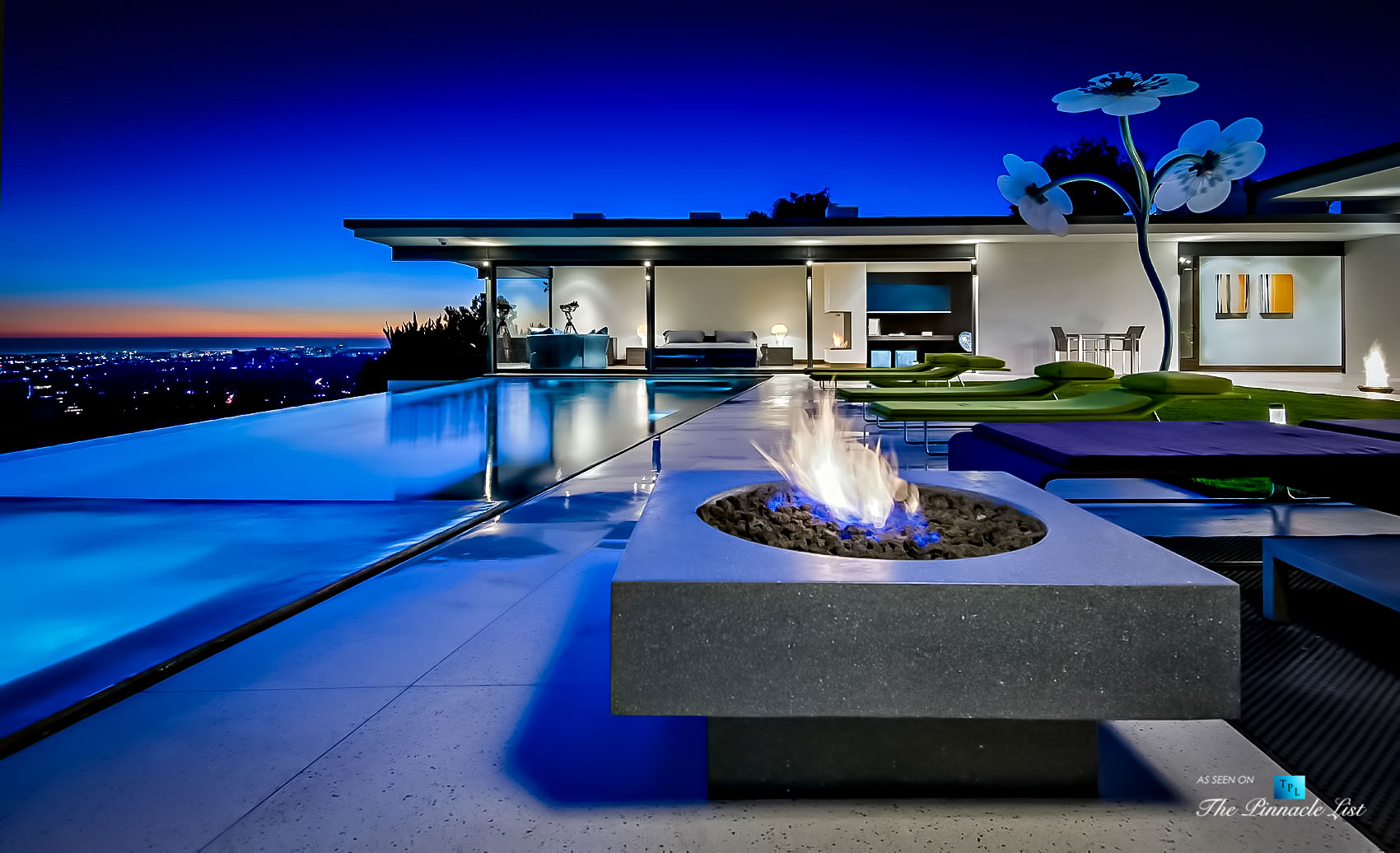 Horizon’s Edge: A Hilltop Marvel – Matthew Perry Residence – 9010 Hopen Place, Los Angeles, CA, USA