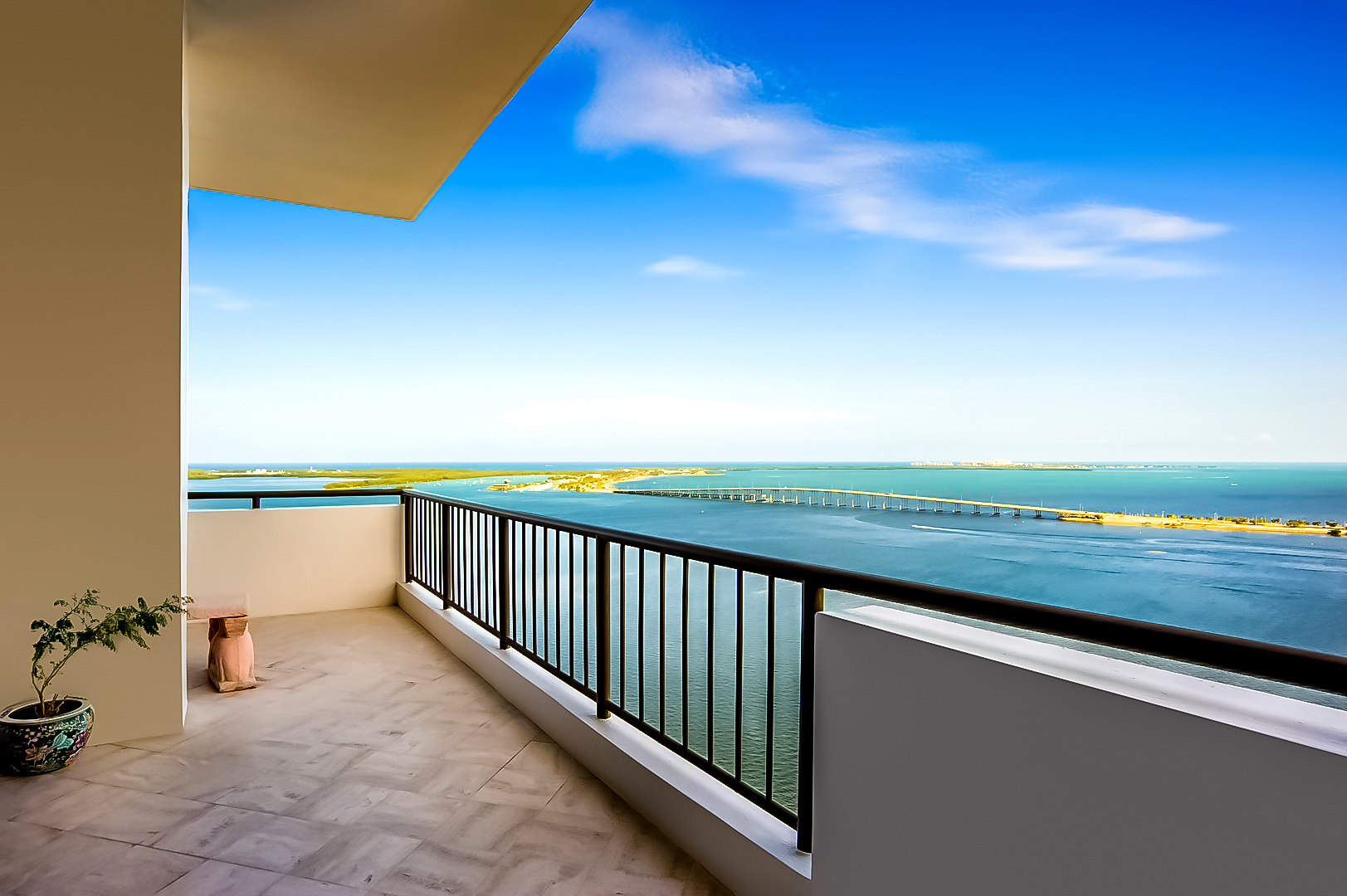 Villa Regina Penthouse – 1581 Brickell Avenue, Miami, FL, USA