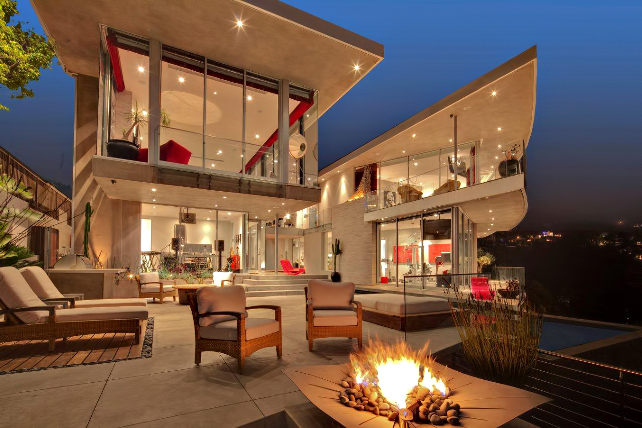 DJ Avicii Hollywood Home - 1474 Blue Jay Way, Los Angeles, CA, USA