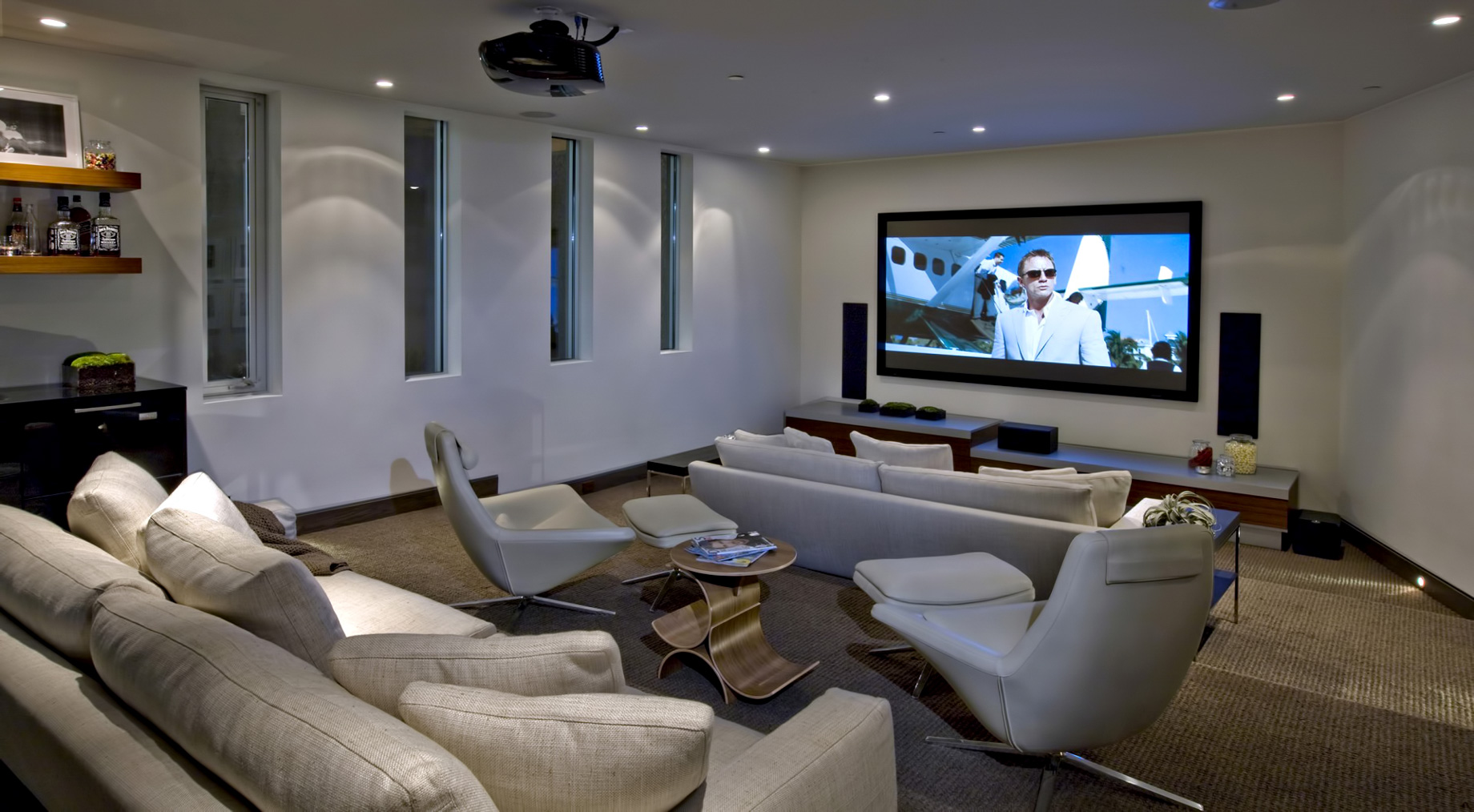 DJ Avicii Hollywood Home – 1474 Blue Jay Way, Los Angeles, CA, USA