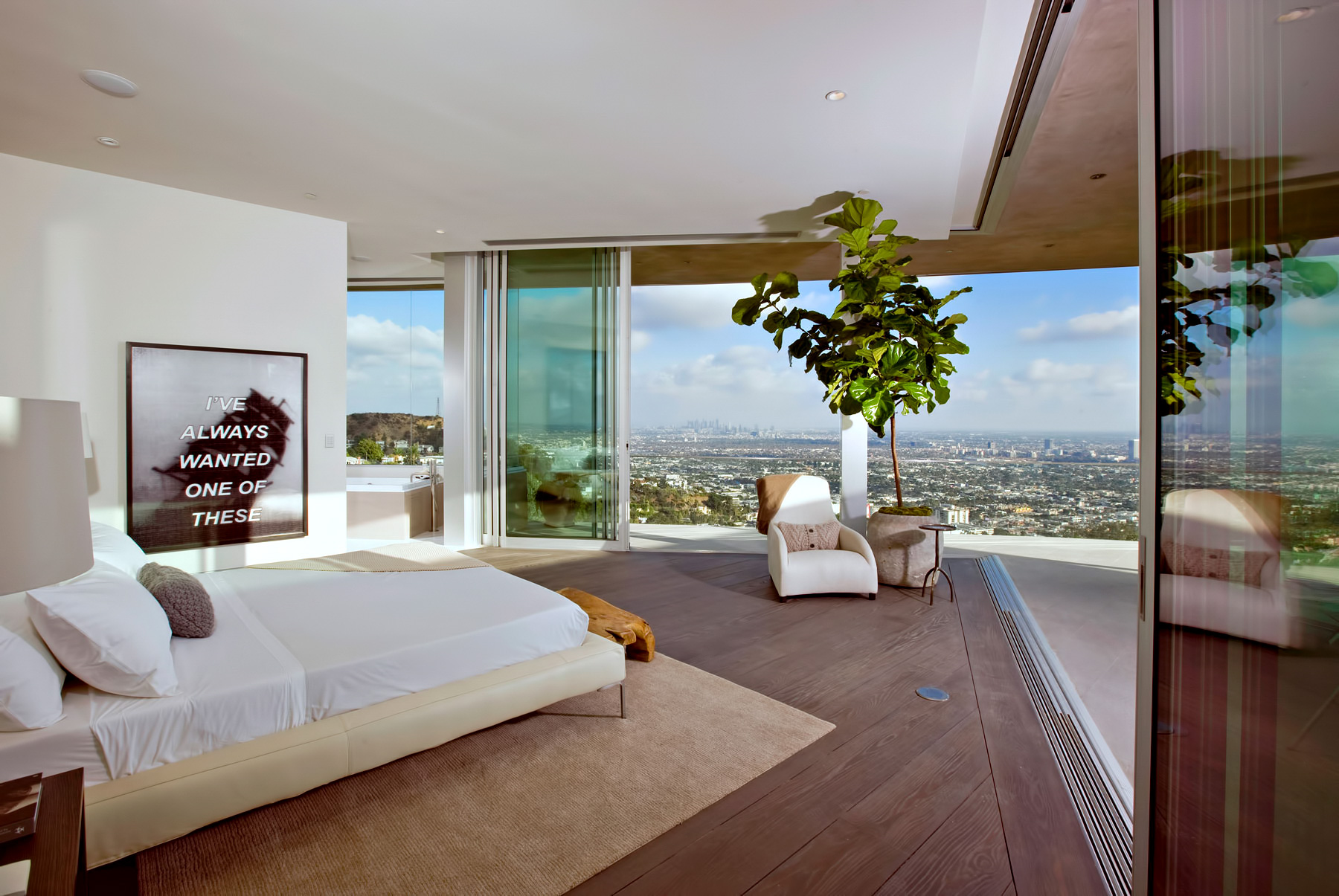 DJ Avicii Hollywood Home - 1474 Blue Jay Way, Los Angeles, CA, USA