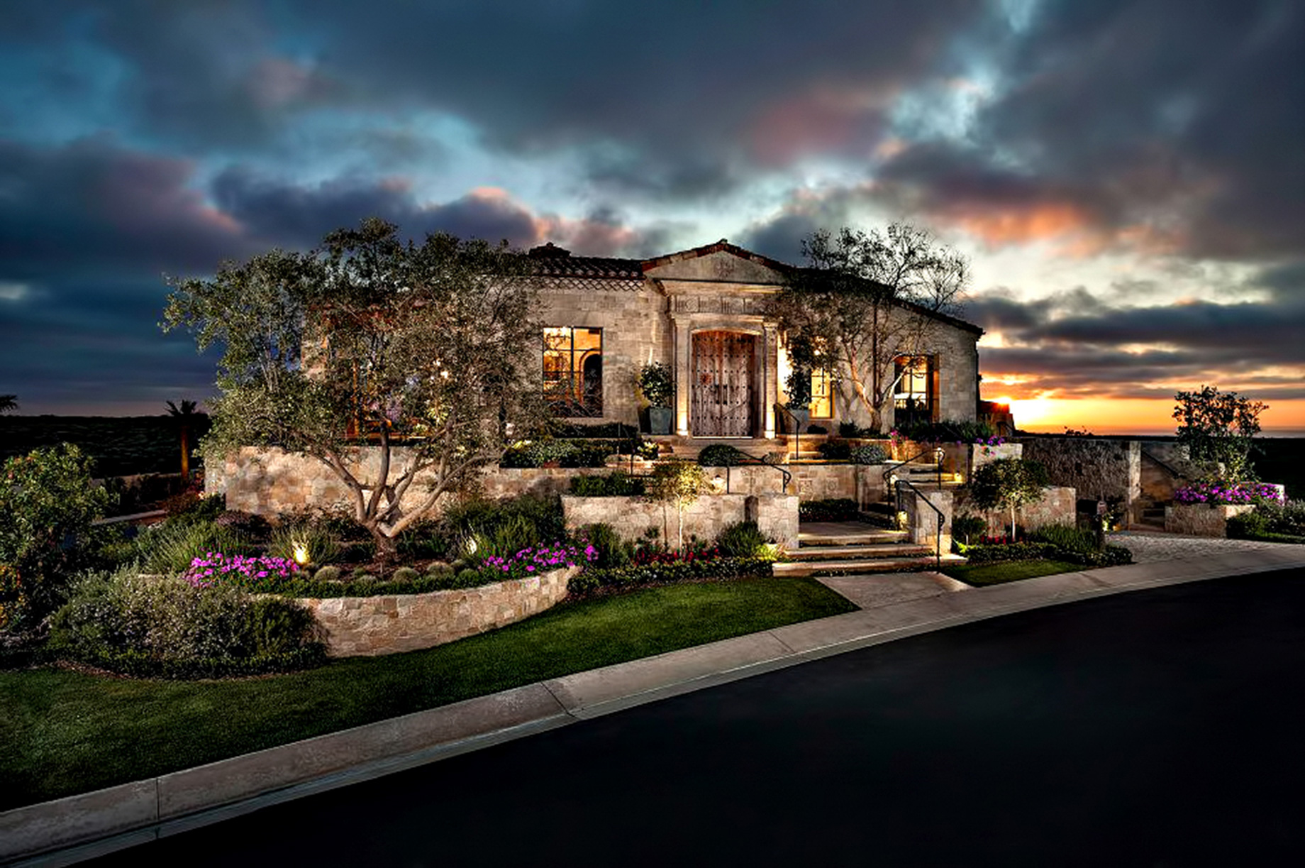 Romanesque Luxury Villa - The Strand at Headlands, Dana Point, CA, USA