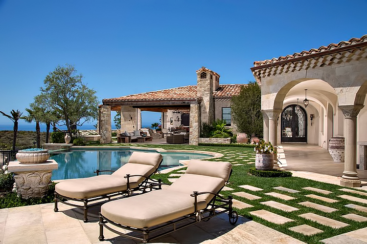 Romanesque Luxury Villa - The Strand at Headlands, Dana Point, CA, USA