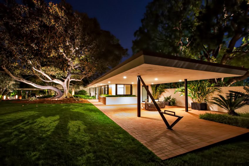 Ellen DeGeneres Brody House Residence - 360 S Mapleton Dr, Los Angeles, CA, USA