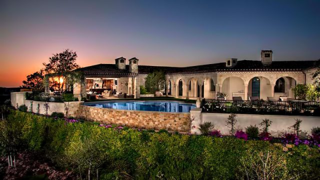 Romanesque Luxury Villa - The Strand at Headlands, Dana Point, CA, USA