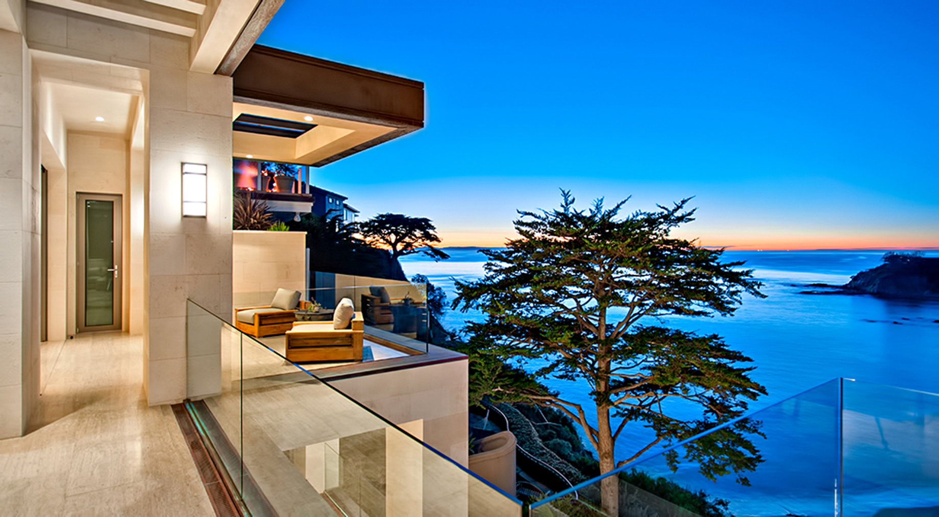 Oceanfront Luxury Residence - 171 Emerald Bay, Laguna Beach, CA, USA