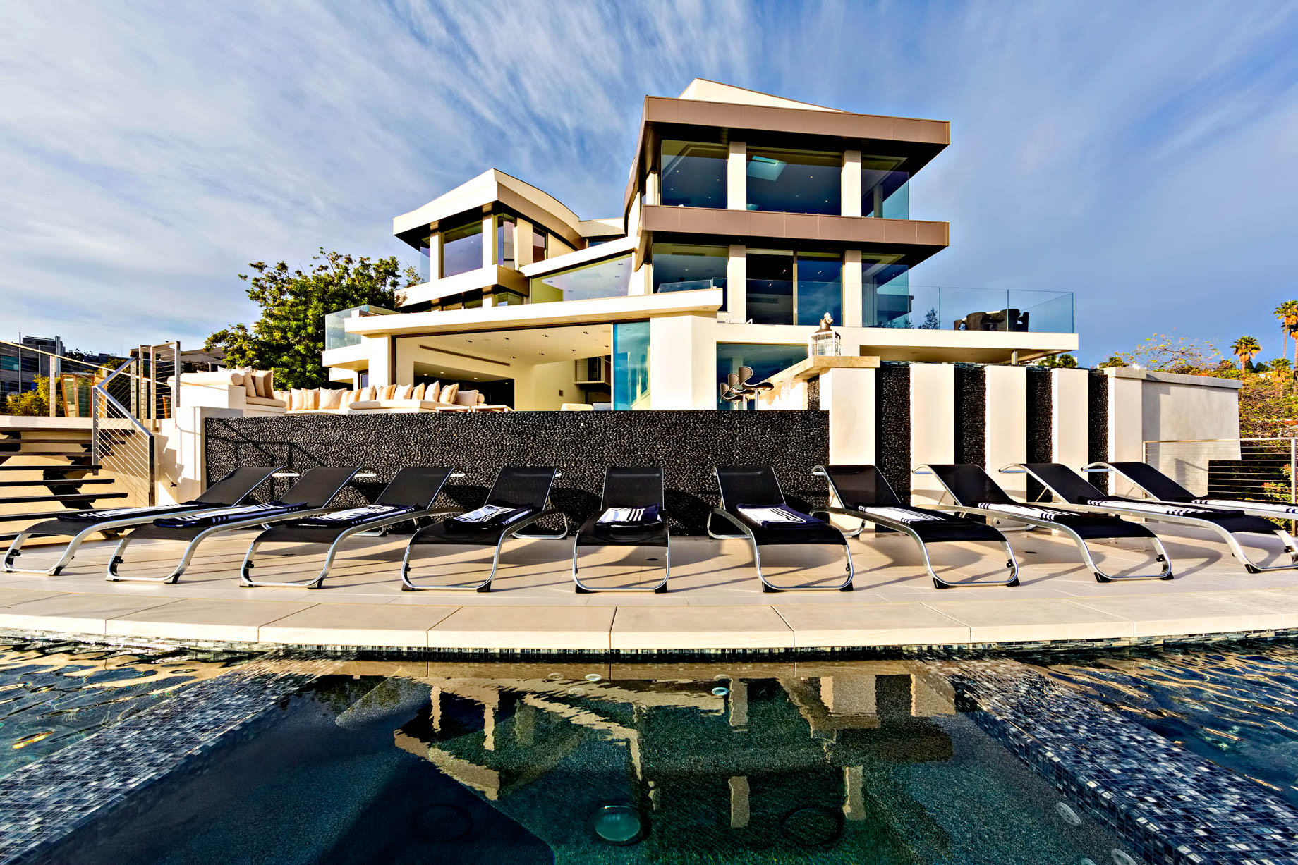 Hollywood Hills Residence - 9380 Sierra Mar Dr, Los Angeles, CA, USA