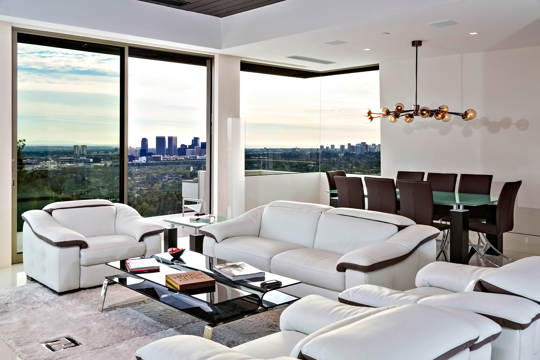 Hollywood Hills Residence - 9380 Sierra Mar Dr, Los Angeles, CA, USA