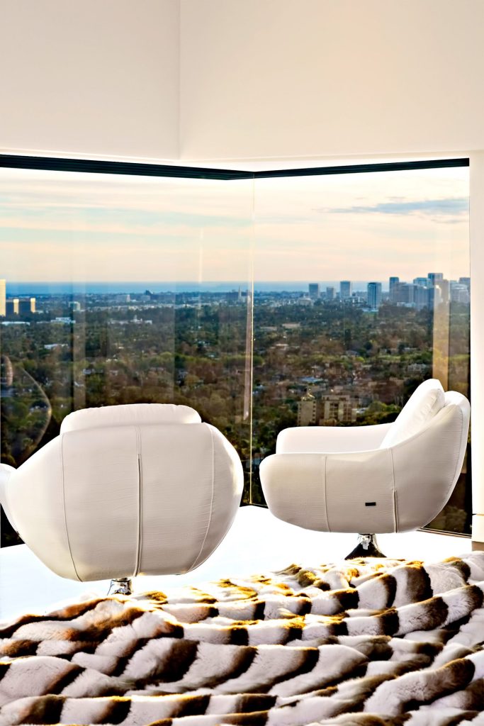 Hollywood Hills Residence - 9380 Sierra Mar Dr, Los Angeles, CA, USA