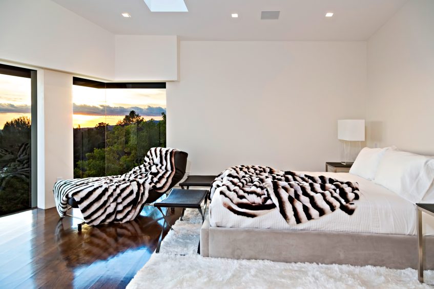 Hollywood Hills Residence - 9380 Sierra Mar Dr, Los Angeles, CA, USA