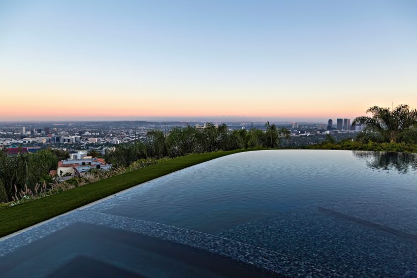 Luxury Residence - 1181 North Hillcrest Rd, Beverly Hills, CA, USA