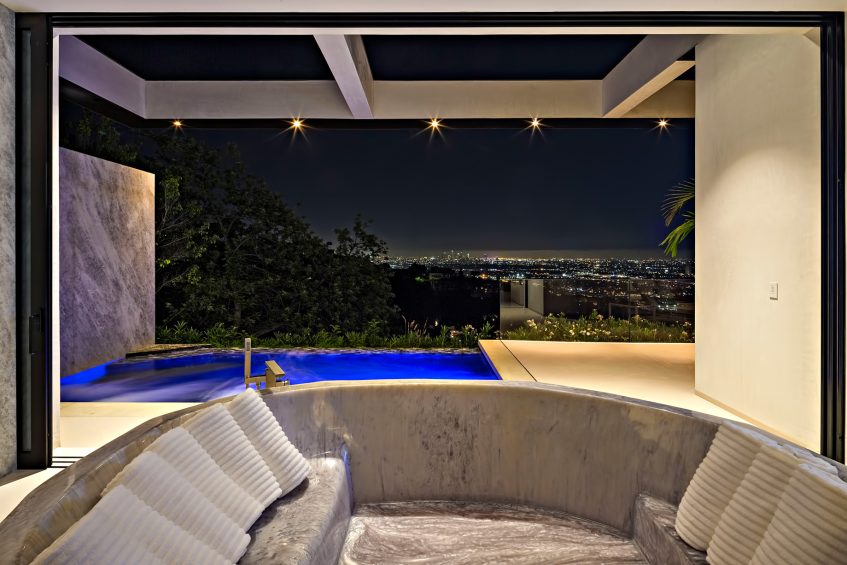 Luxury Residence - 1181 North Hillcrest Rd, Beverly Hills, CA, USA