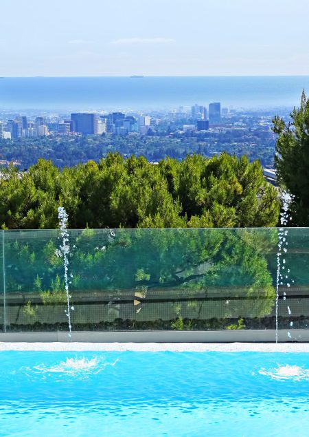Infinity Pool with City and Ocean Views - Trousdale Estates Luxury Home - 630 Clifton Pl, Beverly Hills, CA, USA