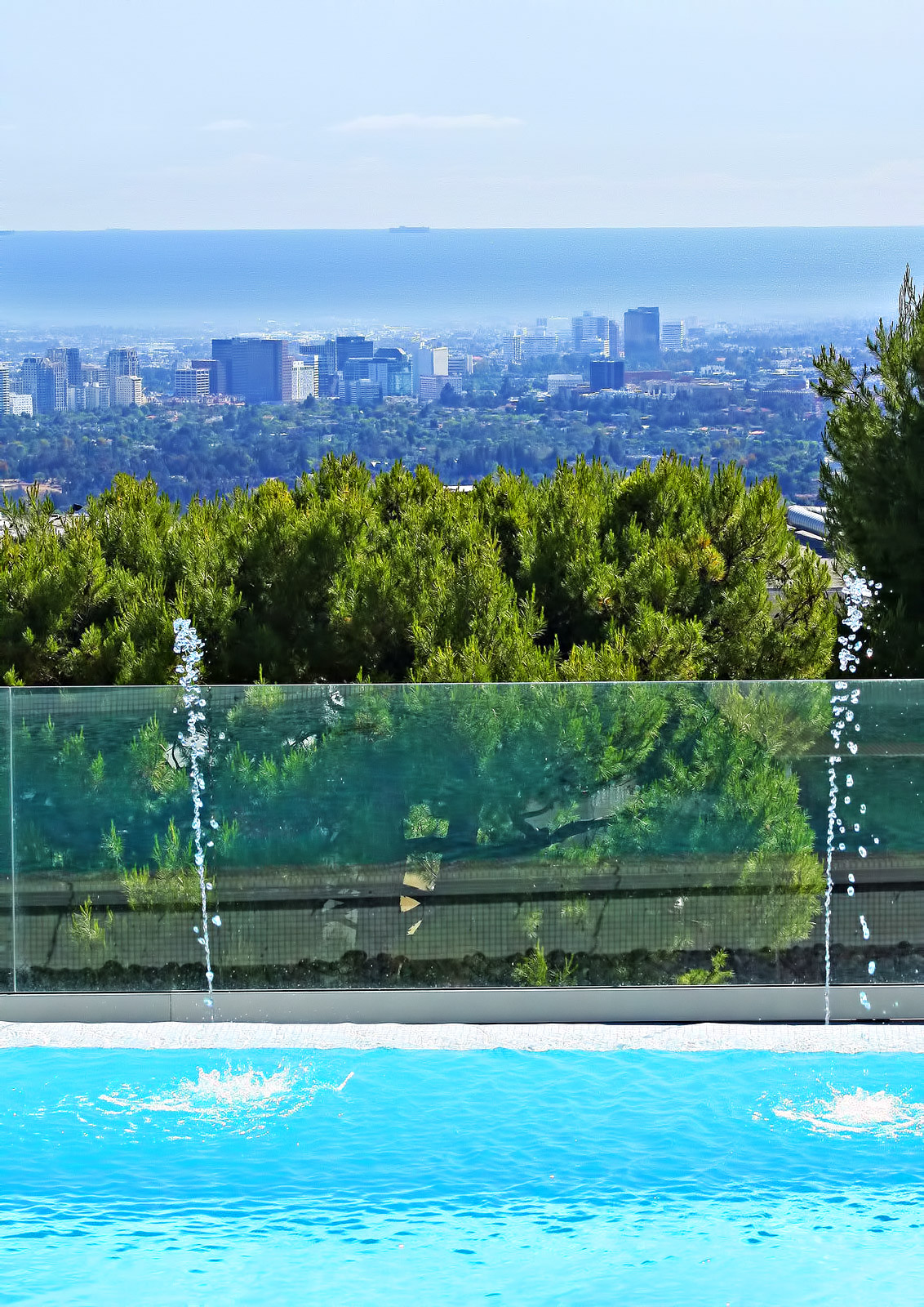 Infinity Pool with City and Ocean Views – Trousdale Estates Luxury Home – 630 Clifton Pl, Beverly Hills, CA, USA