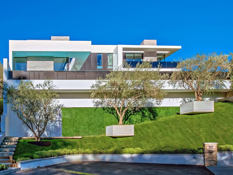 Beverly Crest Luxury Home 9945 Beverly Grove Drive, Beverly Hills, CA
