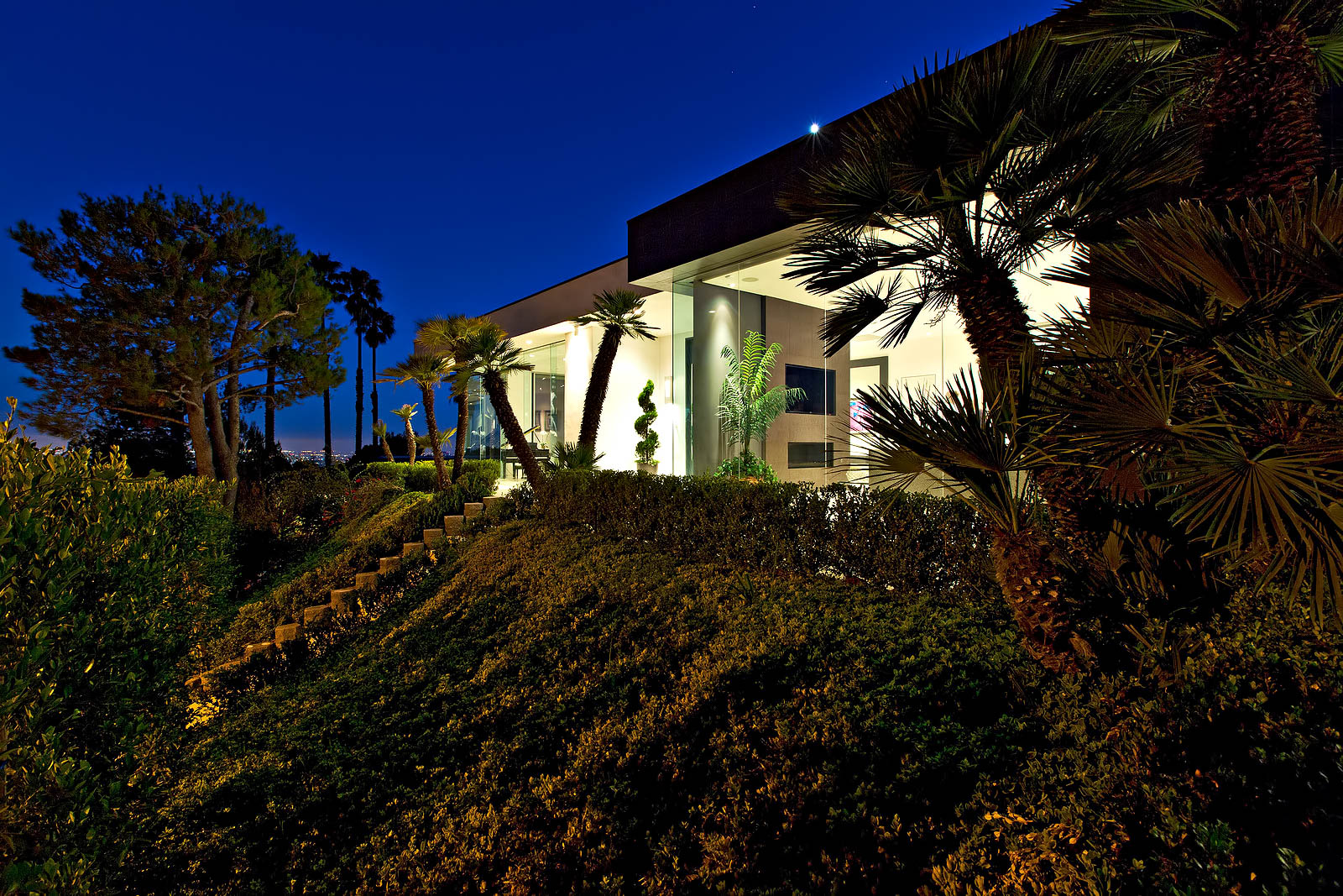 Trousdale Modern Contemporary – 1479 Carla Ridge, Beverly Hills, CA, USA
