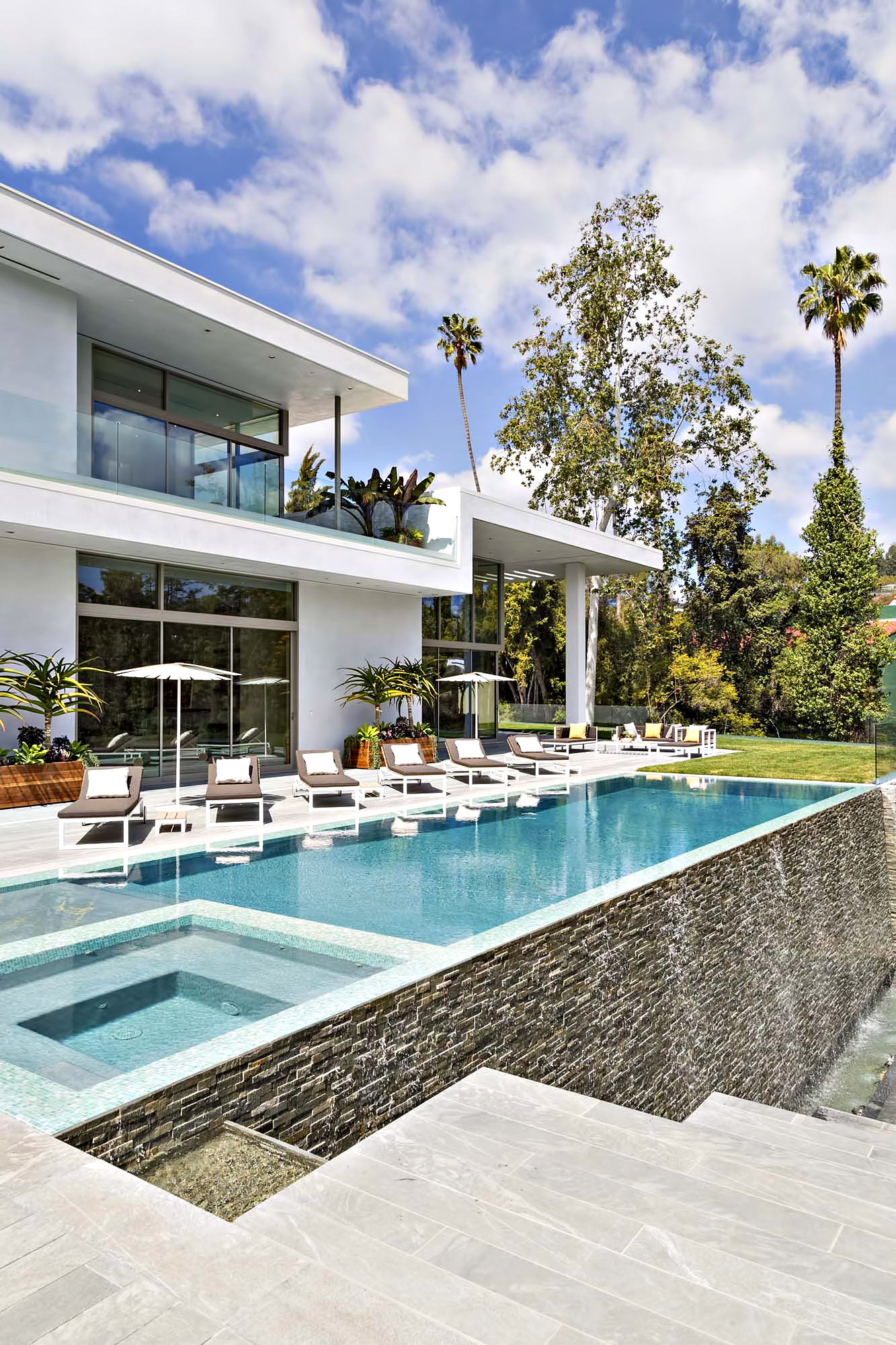 Holmby Hills Contemporary Villa - 438 N Faring Rd, Los Angeles, CA, USA