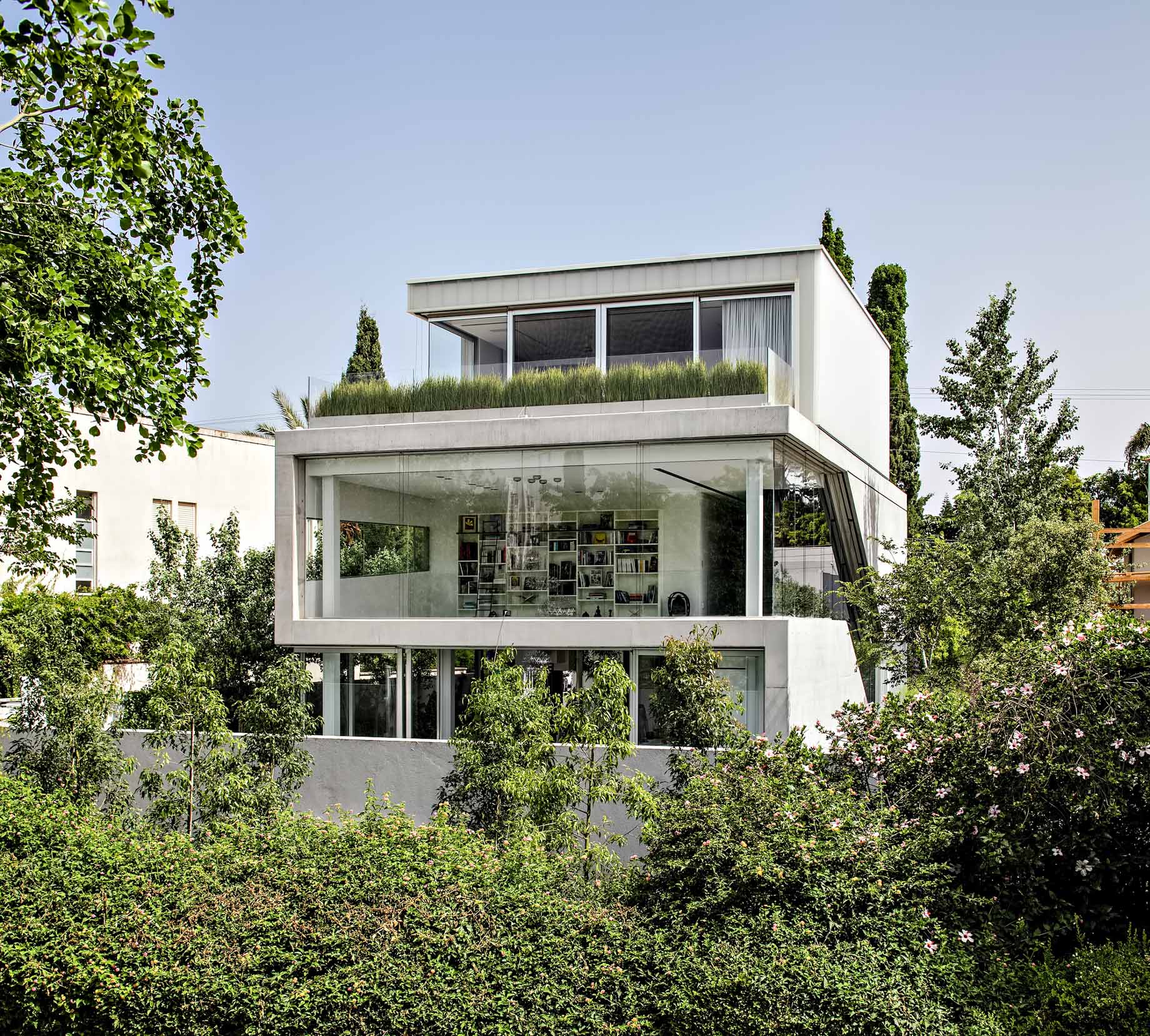 Concrete Cut Luxury Residence – Ramat Gan, Tel Aviv, Israel