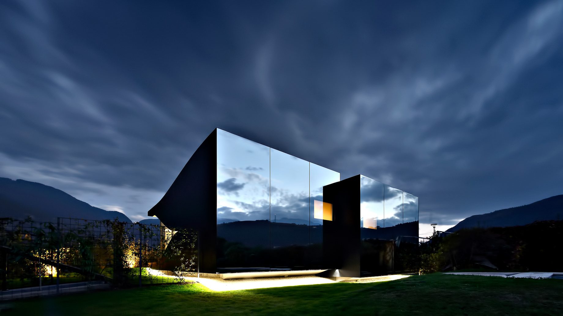 Mirror Houses Luxury Residence – Bolzano, South Tyrol, Italy 🇮🇹