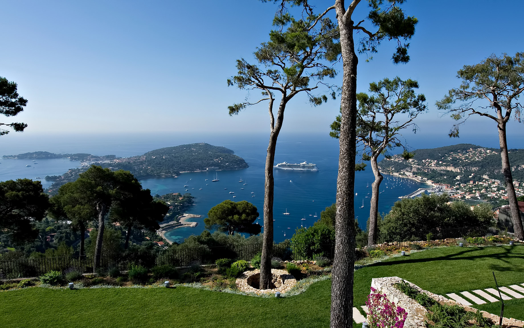 Bayview Luxury Villa – Villefranche-sur-Mer, Cote d’Azur, France