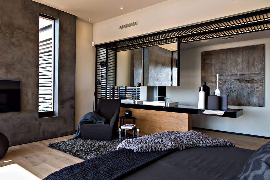 Boz House Luxury Villa - Mooikloof Heights, Pretoria, South Africa