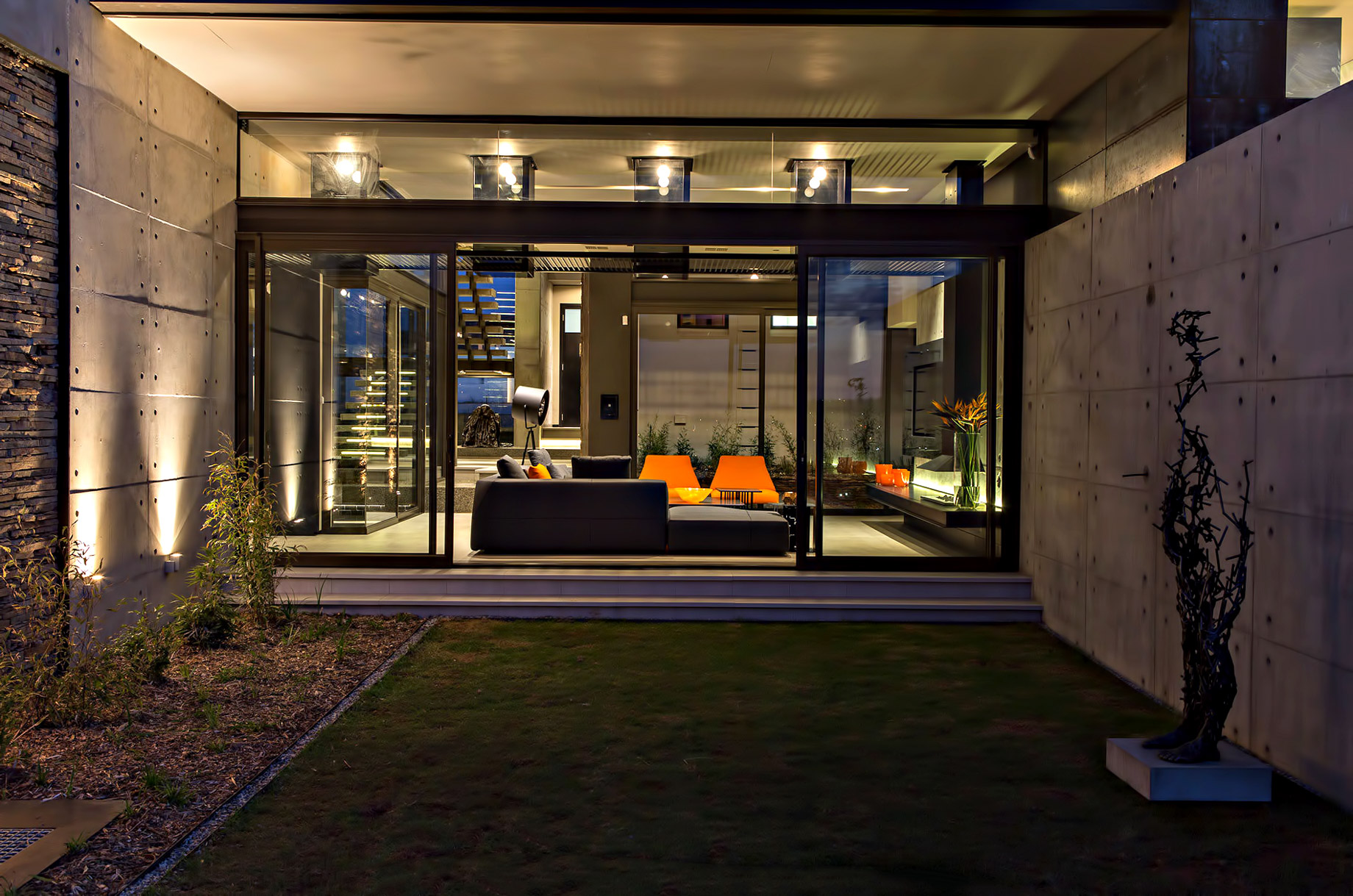 Boz House Luxury Villa - Mooikloof Heights, Pretoria, South Africa