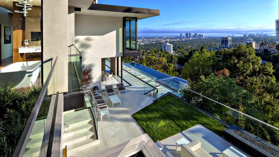 Hollywood Hills Modern - 8927 St Ives Drive, Los Angeles, CA, USA