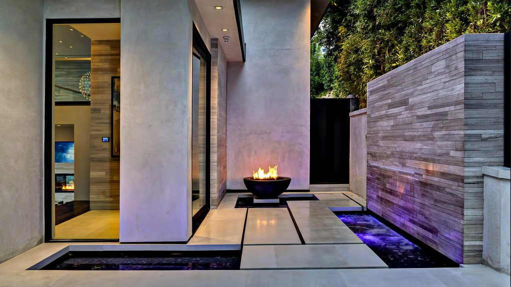 Hollywood Hills Modern - 8927 St Ives Drive, Los Angeles, CA, USA