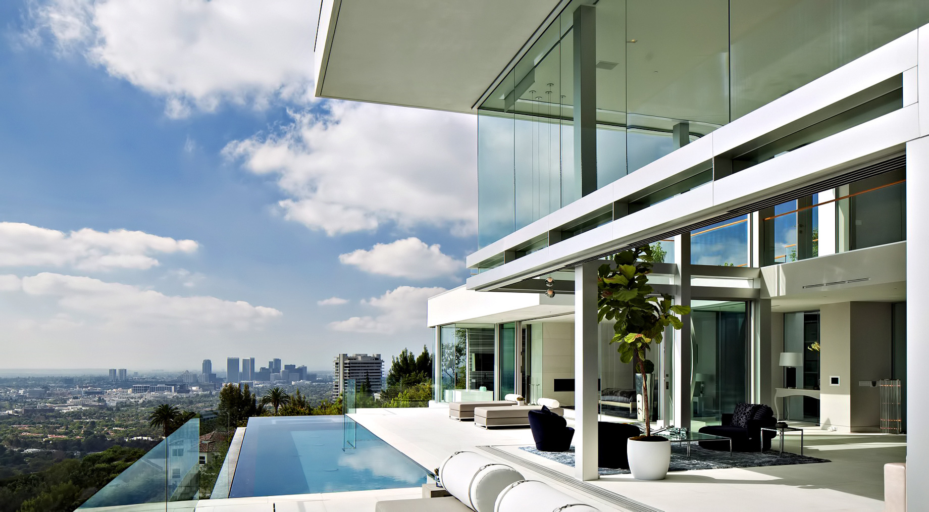 Front Row Modern – 9150 Oriole Way, Los Angeles, CA, USA