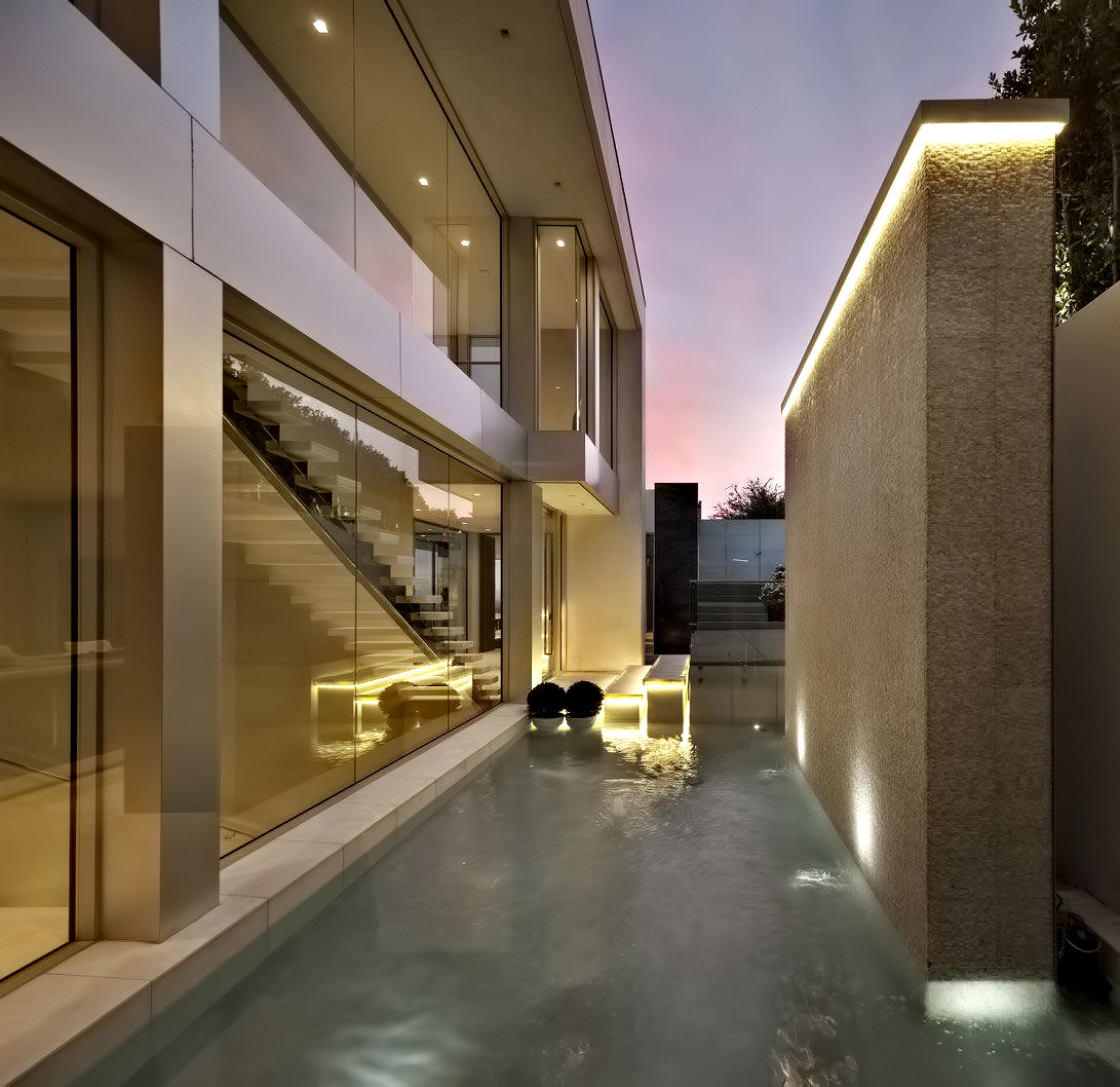 Front Row Modern – 9150 Oriole Way, Los Angeles, CA, USA