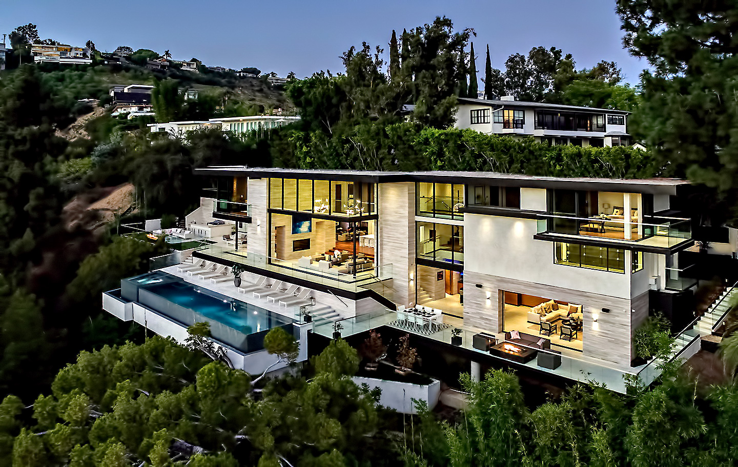Hollywood Hills Modern – 8927 St Ives Drive, Los Angeles, CA, USA