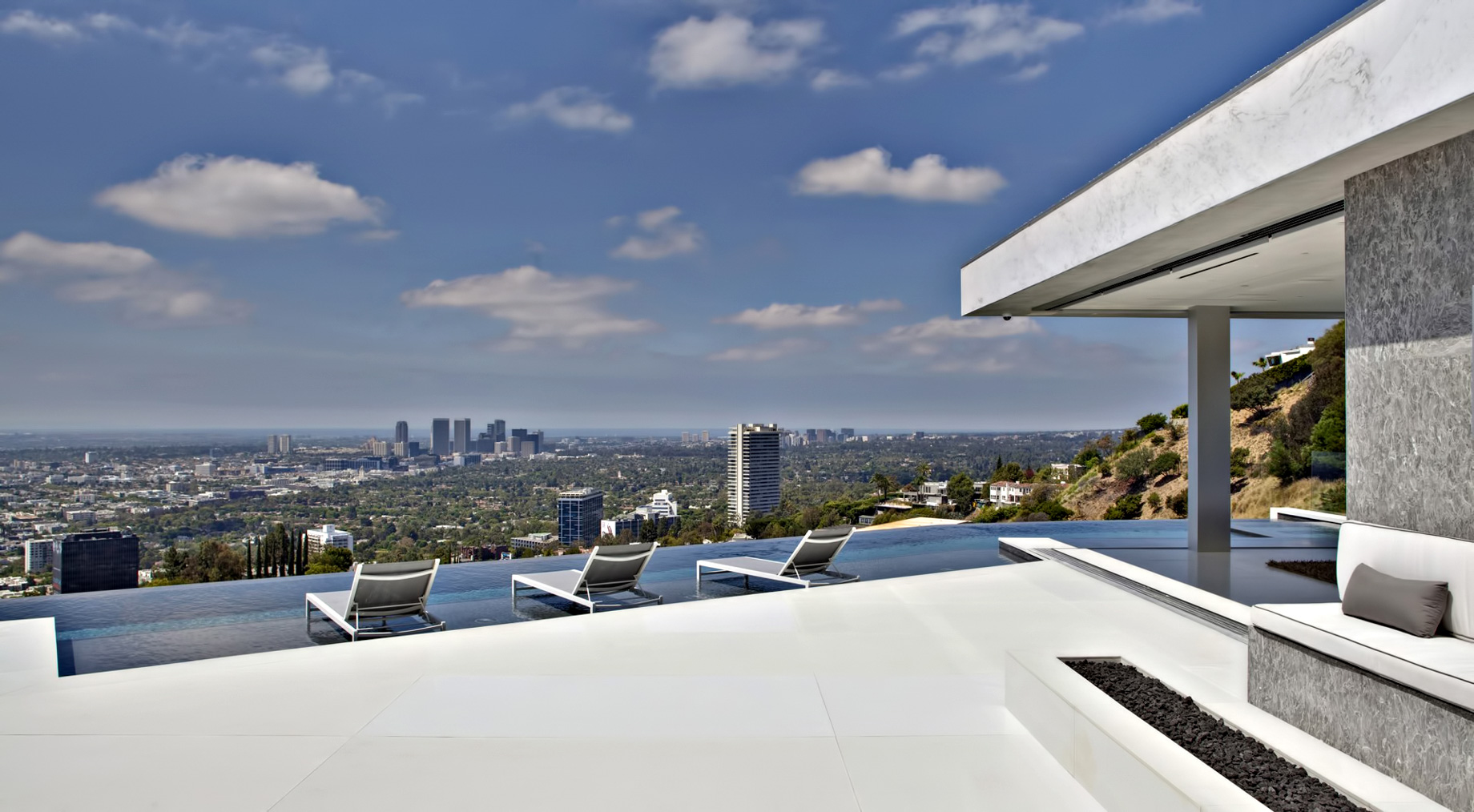 Winklevoss Luxury Home - 1423 Tanager Way, Los Angeles, CA, USA