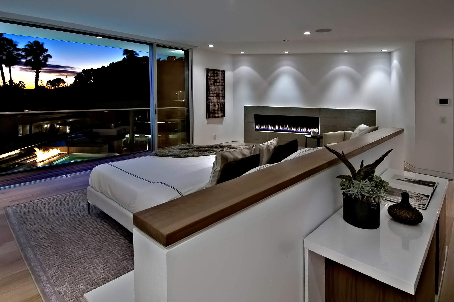 Hollywood Hills Modern - 1734 N Doheny Dr, Los Angeles, CA, USA