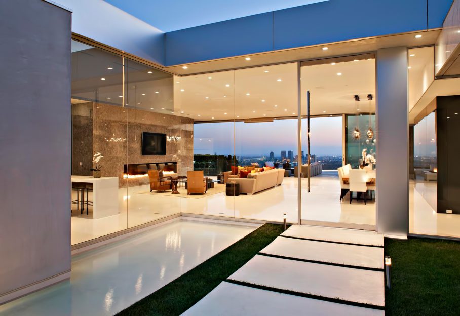 Winklevoss Luxury Home - 1423 Tanager Way, Los Angeles, CA, USA