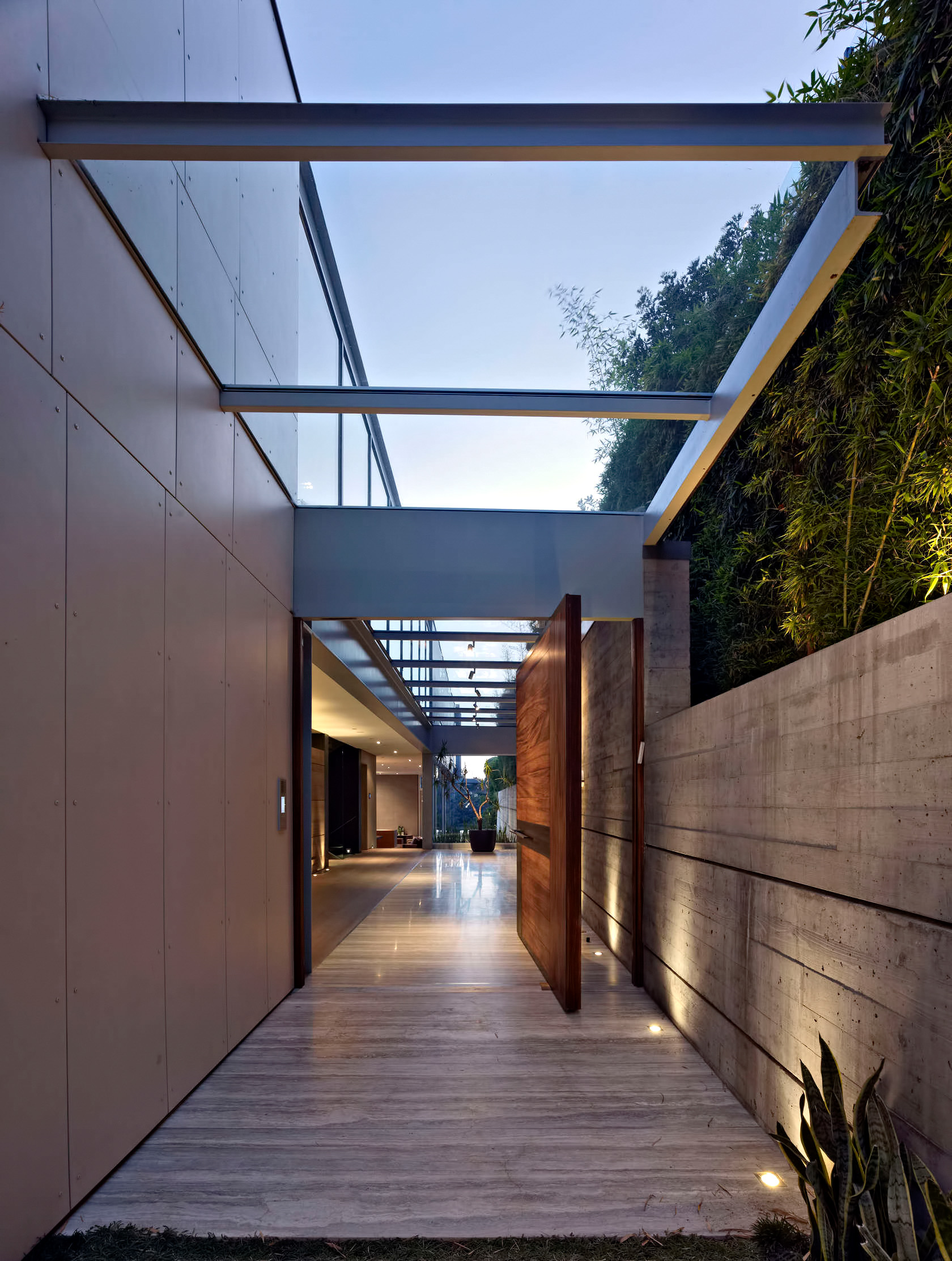 Oberfeld Residence - 9318 Nightingale Drive, Los Angeles, CA, USA