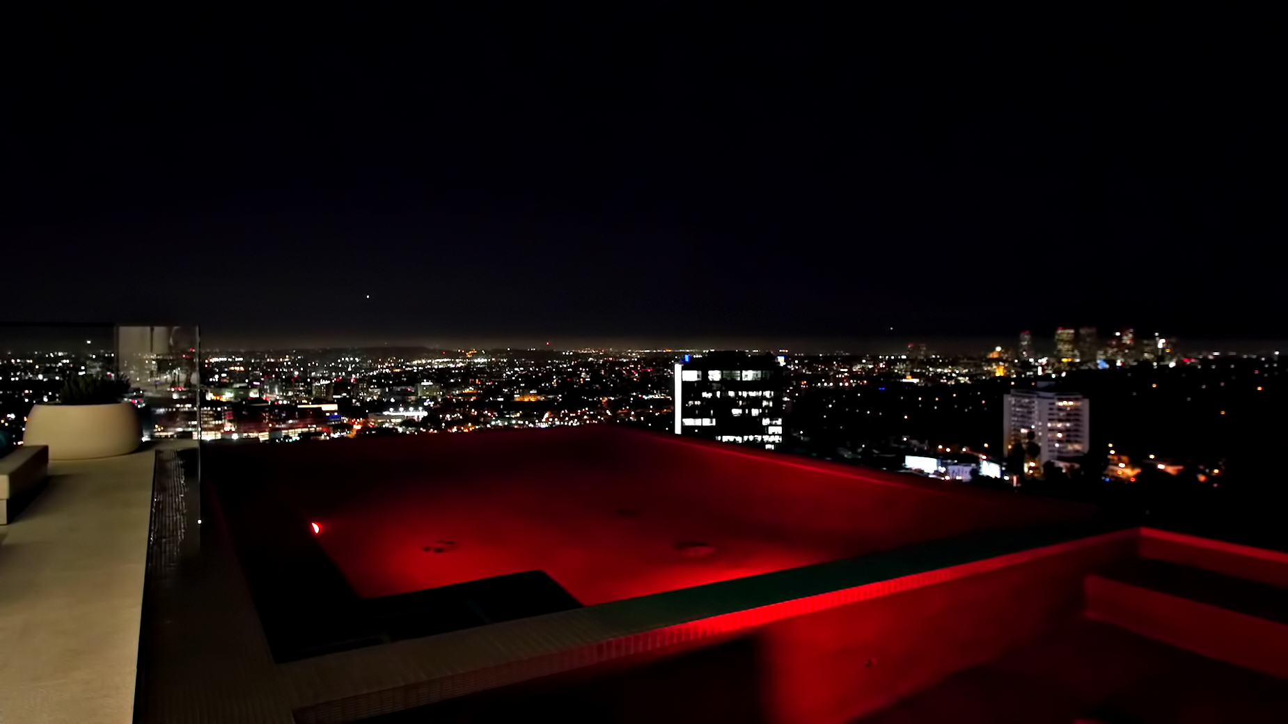 Hollywood Hills Home - 8931 St. Ives Drive, Los Angeles, CA, USA