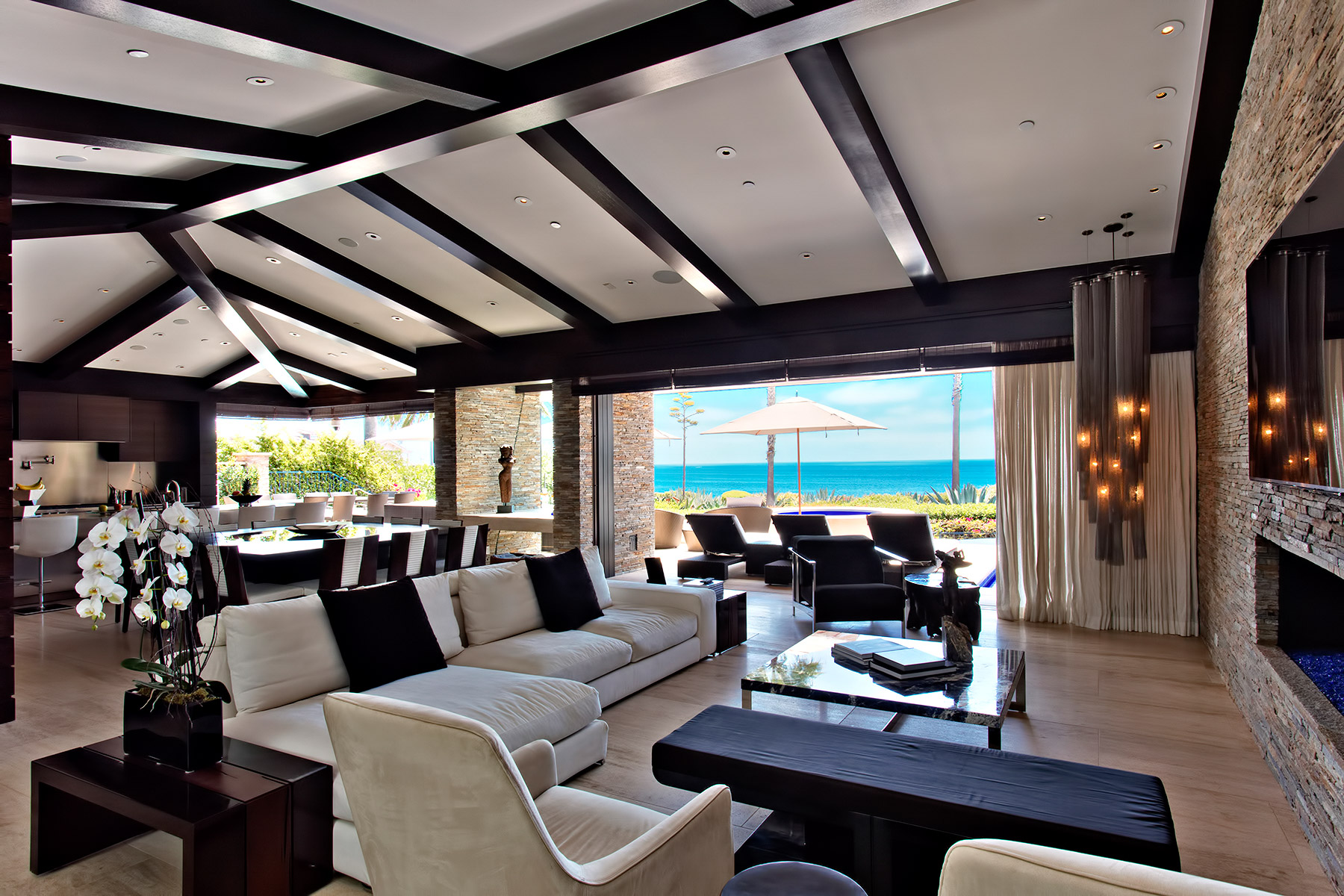 Oceanfront Modern - 11 Montage Way, Laguna Beach, CA, USA