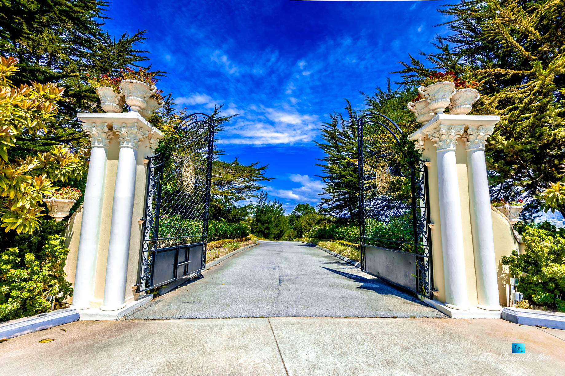 Villa Viscaya Estate – 112 Holiday Dr, La Selva Beach, CA, USA