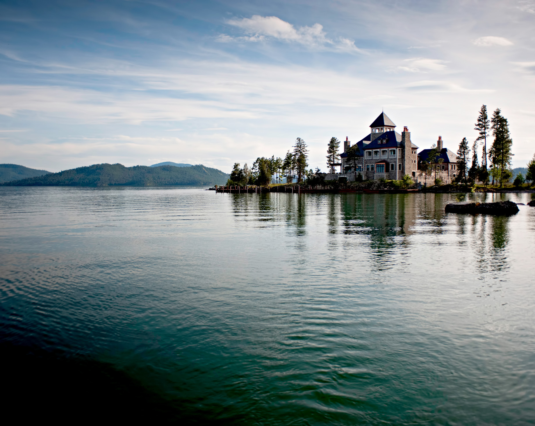 Shelter Island Private Estate - Flathead Lake, Rollins, MT, USA