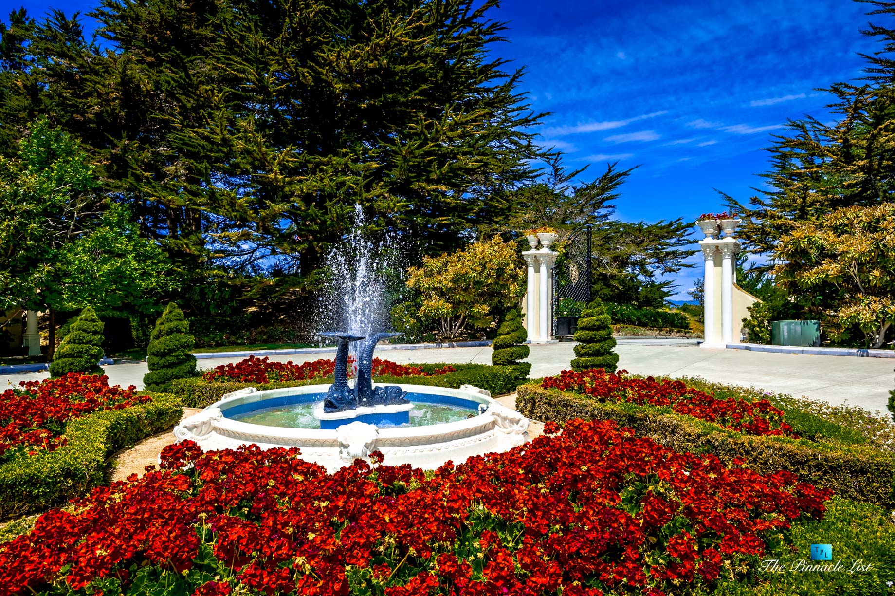 Villa Viscaya Estate – 112 Holiday Dr, La Selva Beach, CA, USA